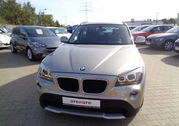 BMW X1 cena 42900 przebieg: 156000, rok produkcji 2011 z Kietrz małe 352